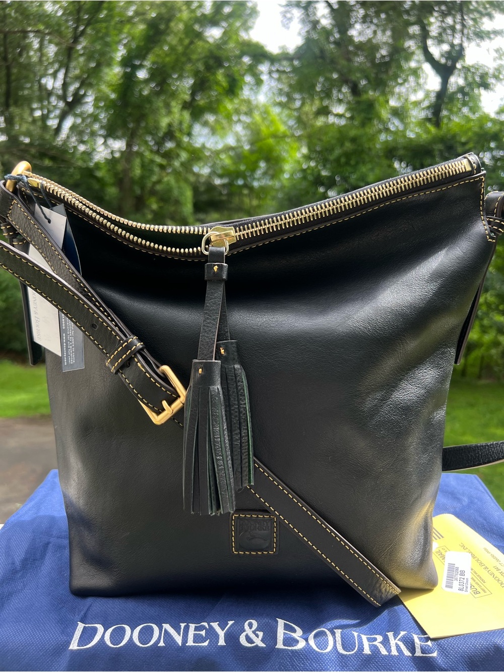 DOONEY AND BOURKE FLORENTINE
LEATHER DIXON HOBO, BRAND NEW